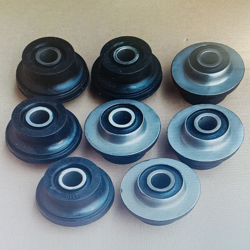 Speziell für Komatsu Bagger PC100-5 PC120-5 PC130-5 PC60-5 PC60-6 PC70-6 PC75UD-2 PC75UU-1 PC75UU-2 - 1 Set Motormontage Cushion 103-01-31130 103013130 1030131120 D20A-6, D20A-7, D20A-8, D20P-6, D20P-7, D20P-8, D20Q-6, D20Q-7, D20S-6, D20S-7, D21A-6, D21A