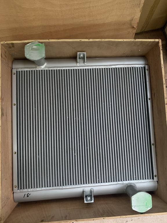 Entwickelt für Volvo Bagger EC360B EC330B EC460B - ?lkühler 14518579 14514243 VOE 14518579 VOE14518579 EC360B, EC330B, EC460B