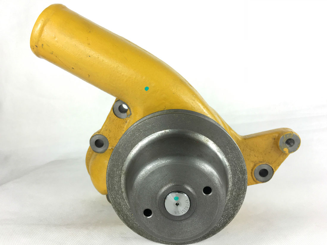 Kompatibel mit KOMATSU PC200-3 PC220-3 Bagger S6D105 Motor Wasserpumpe 6136-62-1100 6136-62-1200 6136-62-1102 PC220-3,PC200-3,PC200LC-3,PC220LC-3