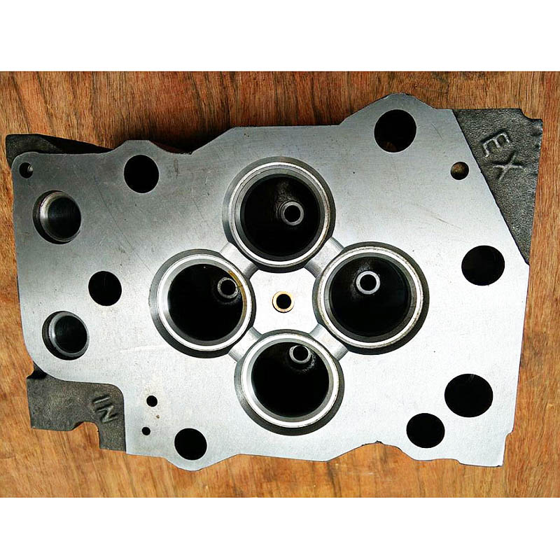 Funktioniert gut mit Komatsu Motor 6D170 - Zylinderkopf 6162131103 6162-13-1103 6162-13-1100 6162-15-1100