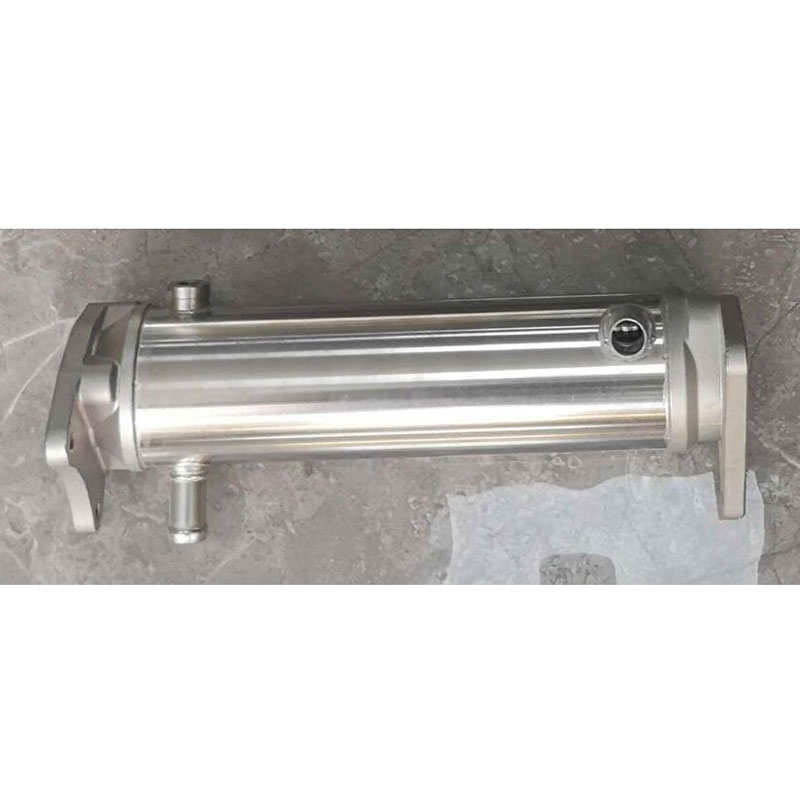 Perfekt für Isuzu Motor 4HK1 - EGR Ventilkühler Rohr