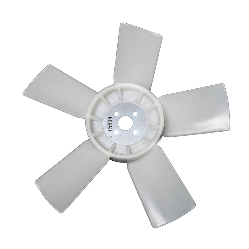 Gebaut nach Kubota Motor D722 D902 - Fan 17472-74110 1747274110