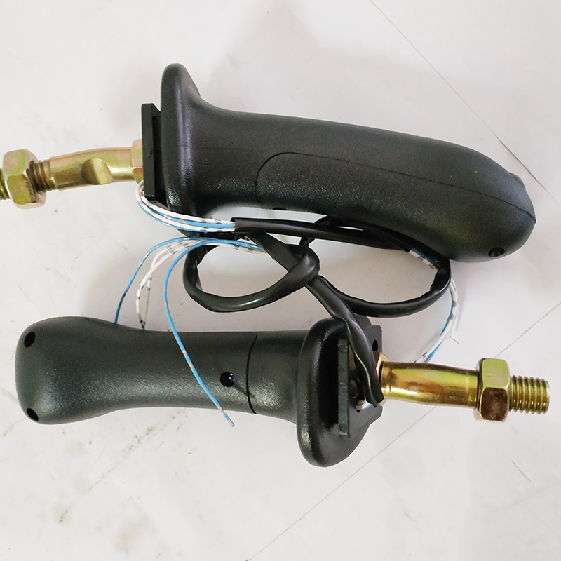 Kompatibel mit 1 Paar für Doosan Daewoo Bagger DH60-7 DH80-7 DH130-7 DH150-7 DH215-7 DH225-7 DH225-7 DH258-7 DH30-7 Kunststoffmanipulation Handle DH60-7, DH80-7, DH130-7, DH150-7, DH215-7, DH220-7, DH225-7, DH258-7, DH300-7