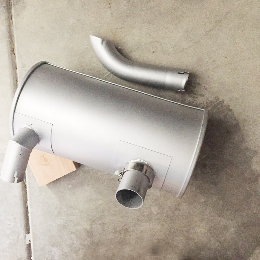 Kompatibel mit Kobelco Bagger SK60-5 Isuzu Motor 4JB1 Muffler Silencer