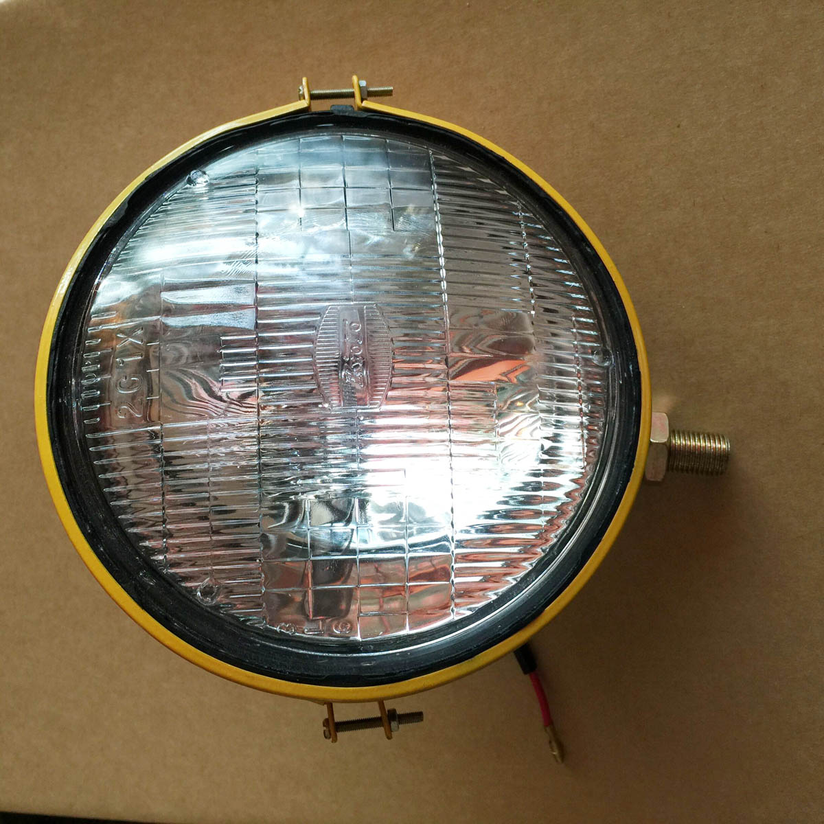 Kompatibel mit Komatsu Dump Truck HD180-4 HD200-2 HD205-3 HD320-2 Fog Lamp 566-95-14200 HD180-4;HD200-2;HD200D-3;HD205-3;HD25-5;HD320-2; HD320-3; HD325-2; HD325-2; HD325-3;