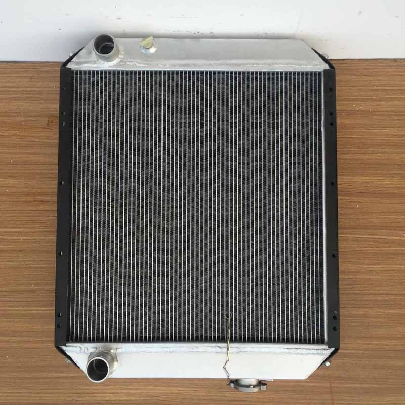 Kompatibel mit Komatsu Motor 4D102 Bagger PC75UD-3 PC75UU-3 Water Tank Radiator Core ASSY 21W-03-31110 21W0331110 PC75UD-3,PC75UU-3