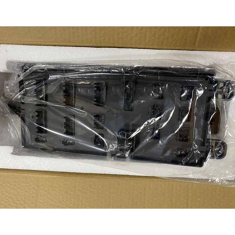 Ma?geschneidert für Kobelco Bagger 70SR 80CS ED150-2 SK140SRLC SK70SR-2 SK80CS-2 SK200-8 SK200-8 SK250-8 - Fuse Box YY24E00008F2 70SR, 80CS, ED150, ED150-2, OFFSET, BOOM, SK140SRLC, SK70SR-2, SK80CS-2, SK200-8, SK230-8, SK250-8, SK250-8