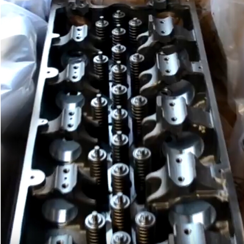 Hergestellt für Cummins X15 ISX15 QSX15 - Motorzylinderkopf 5413782