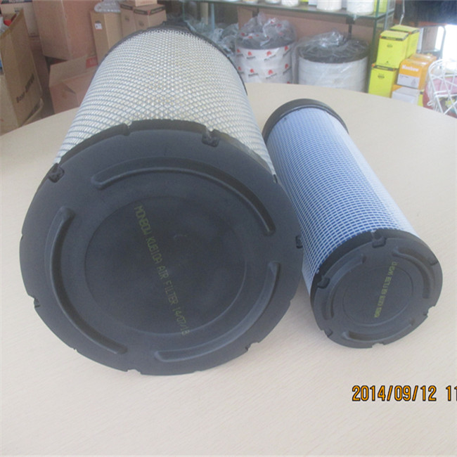 Kompatibel mit Hitachi Bagger EX100-5 EX200-3 EX200-5 EX220-2 EX270-5 EX300-3 EX60-3 Luftfilter 4286128 und 4286130 A:4286128 B:42866130