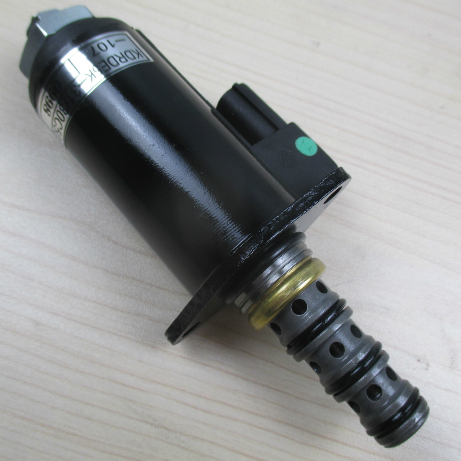 Kompatibel mit Kobelco Bagger SK210 Super 8 Hydraulik Pump Solenoid Ventil