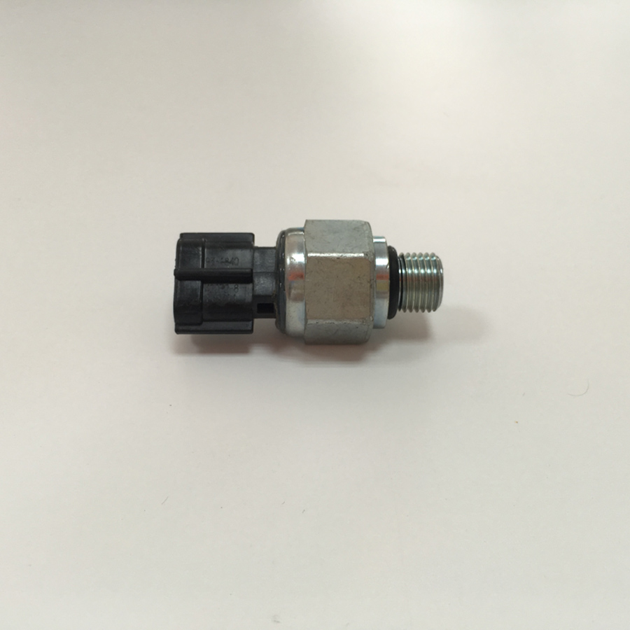 Kompatibel mit Komatsu Bagger PC200-8 PC300-8 PC2000-8 Niederdrucksensor 7861-93-1840 7861931840 PC88MR-8,PC78UU-8,PC78US-8,PC55MR-3,PC450LC-8,PC350LC-8,PC300LC-8,PC300LC-8,PC300-8,PC228USLC-8,PC228US-8,PC200LC-8,PC200-8,PC2000-8,PC138USLC-8,PC138US-8,PC1