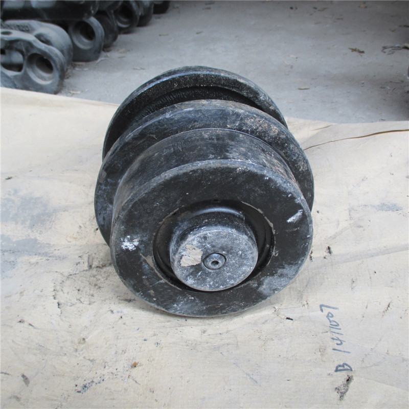 Kompatibel mit Komatsu Bagger PC150-5 PC200-5 PC220-5 PC200-6 PC210-6 PC220-6 Carrier Roller 20Y-30-15221 20Y3015221 PC150-5,PC200-5,PC220-5,PC200-6,PC210-6,PC220-6