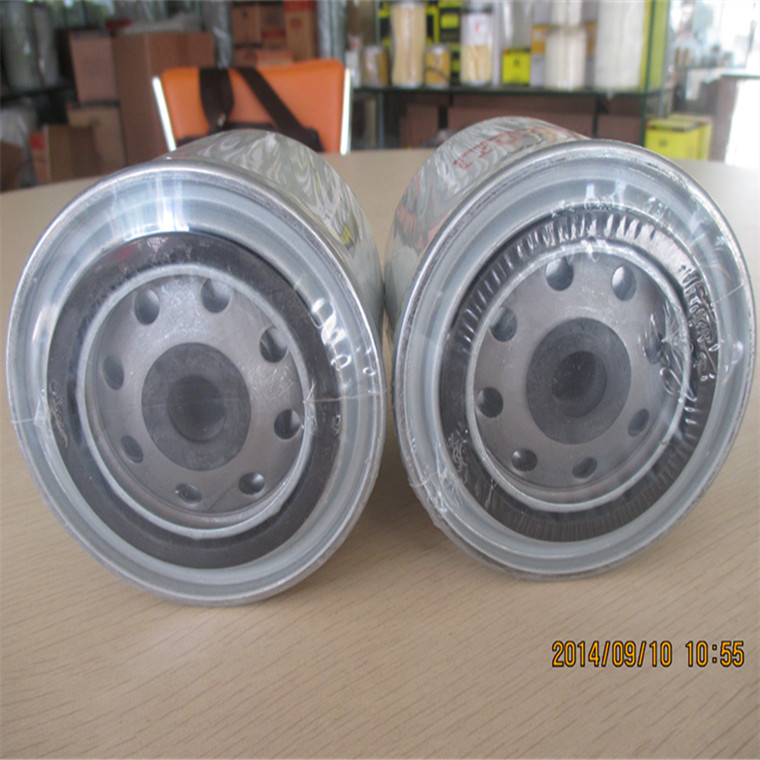 Kompatibel mit Komatsu PC200-7 PC200-7 PC270-7 PC300-7 PC360-7 Dieselfilter 600-411-1191 PC200-7,PC220-7,PC270-7,PC300-7,PC360-7