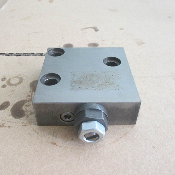Kompatibel mit KOMATSU PC200-7 Selbstminderventil(China) 723-40-71102