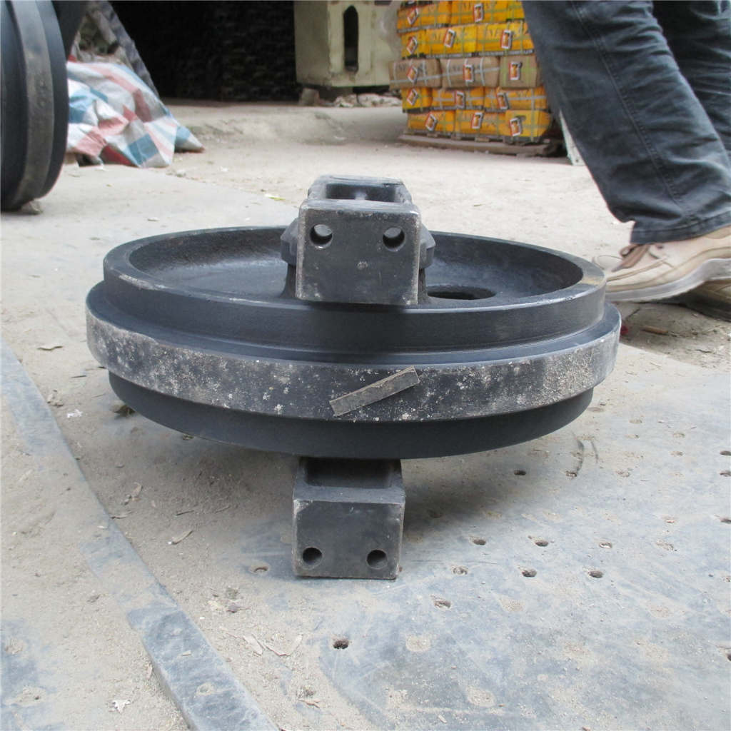 Kompatibel mit Komatsu Bagger PC60-5 PC60-6 PC70-6 Idler 201-30-52110 PC60-5,PC60-6,PC60-6C,PC60-6S,PC60-6Z,PC60L-5,PC60L-6,PC60U-5,PC70-6,PC70-6,PC70-6S