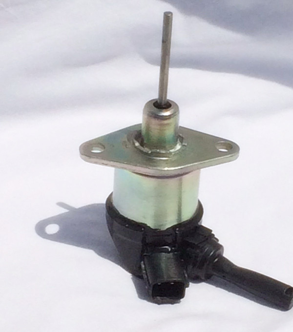 kompatibel mit Abschalten Solenoid 1A021-60013 Hyundai Bagger R200W Radlader HL757 Kubota 1A021-6013 1A021 60013 1A02160013 Kubota 1A021-6013, 1A021 60013, 1A02160013