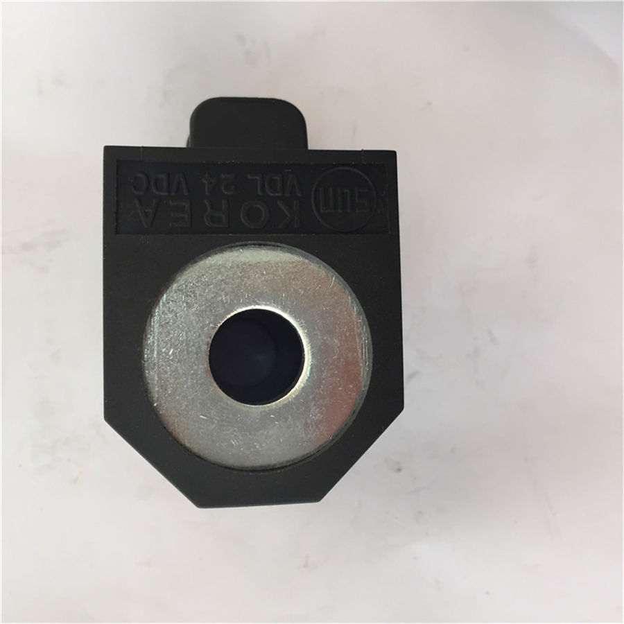 Kompatibel mit Hyundai Bagger R217-5 Solenoid Ventil Coil